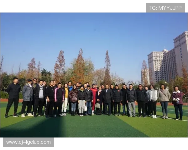 我参加足球兴趣班面试展示团队合作与运动热情的精彩经历 我参加足球兴趣班面试展示团队合作与运动热情的精彩经历